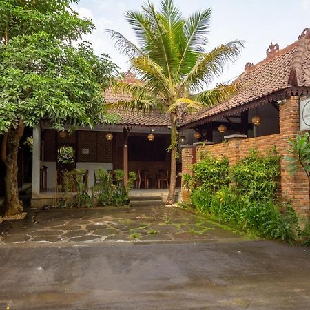Abhaya Mudra Homestay Magelang Exterior photo