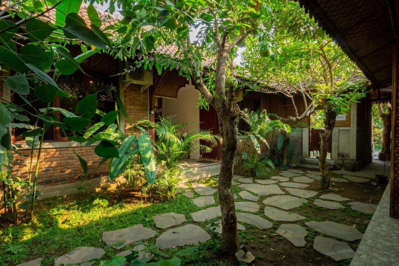 Abhaya Mudra Homestay Magelang Exterior photo