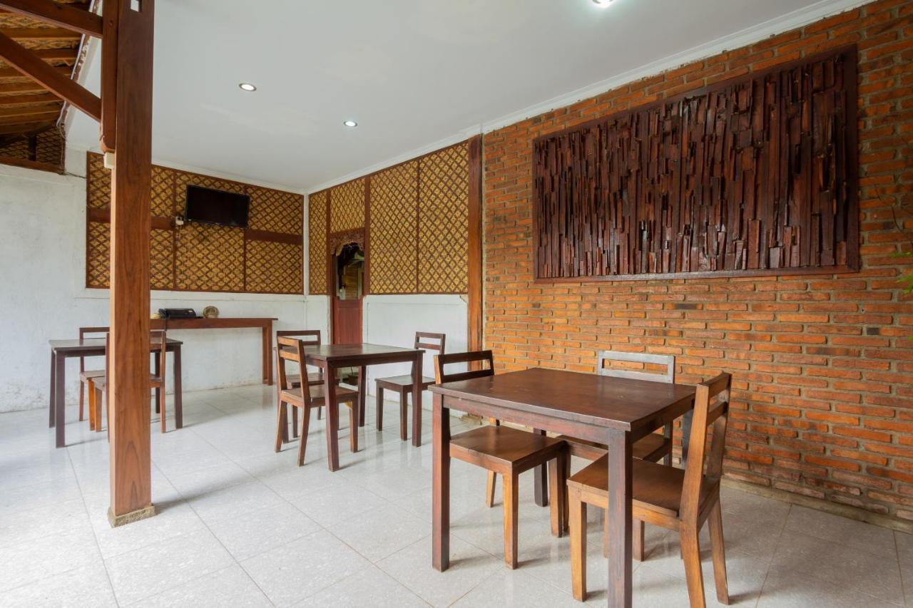 Abhaya Mudra Homestay Magelang Exterior photo
